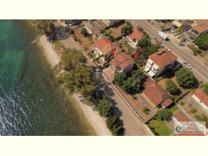 084, Seaside House with Panoramic Views 