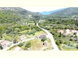042, Οικόπεδα στα Μακριώτικα της Πυλάρου 